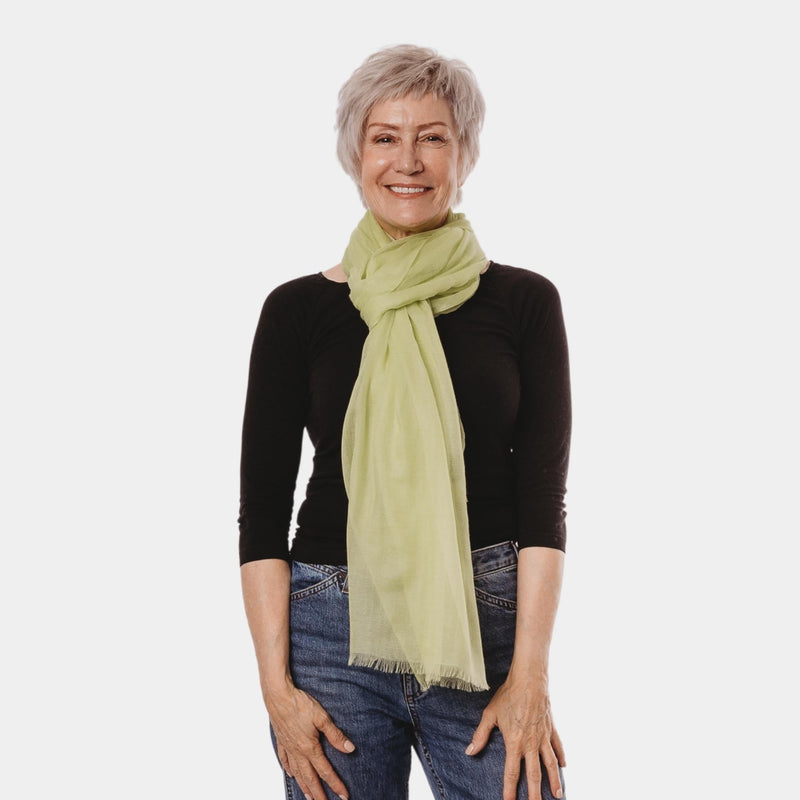 Feather light Scarf